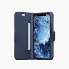 Immagine di Custodia pelle blu DBRAMANTE 1928 Milano - Custodia in pelle Soffiano per iPhone 12 MI54OCBL5421