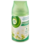 Immagine di Ricarica Deodorante per ambienti AIR WICK FRESHMATIC fresia bianca e gelsomino 250 ml